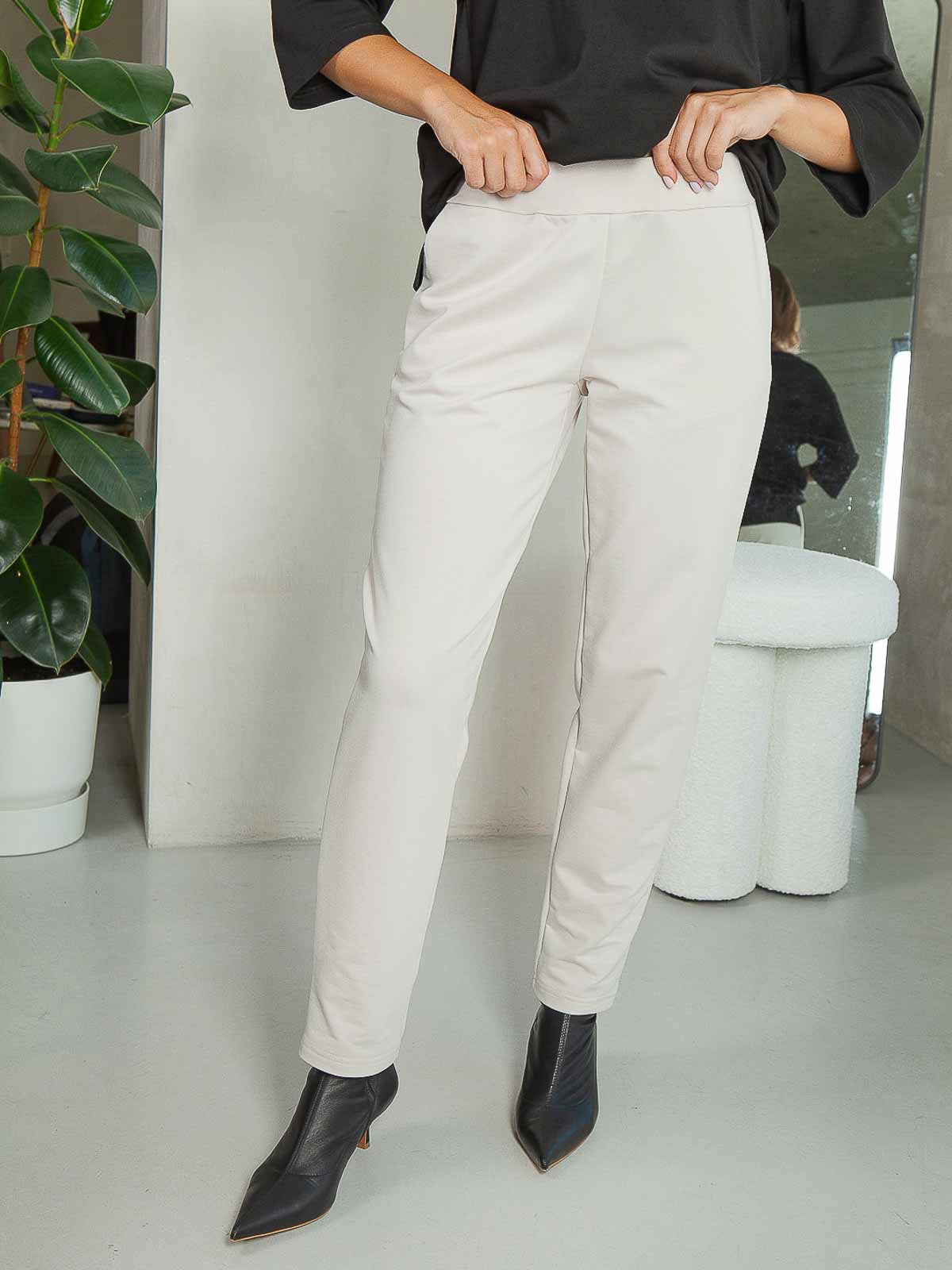 Картинка Бежеві штани